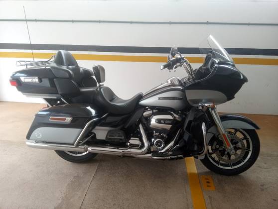 HARLEY-DAVIDSON ROAD GLIDE ULTRA 